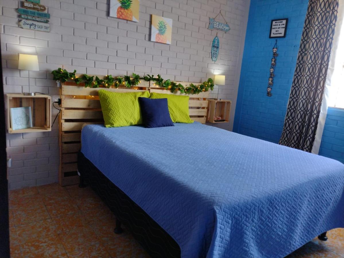 Hostal De Lucca Guatemala City Exterior photo