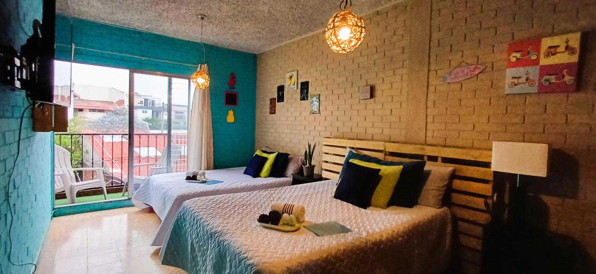 Hostal De Lucca Guatemala City Exterior photo