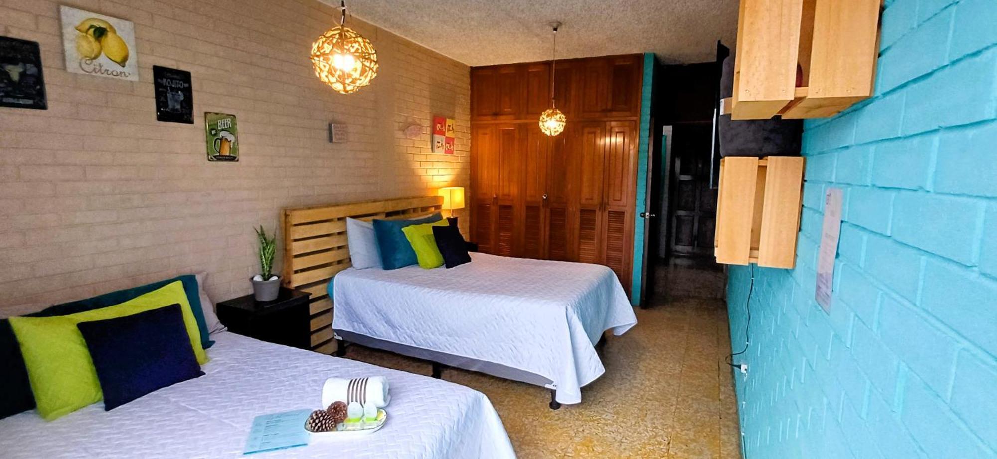 Hostal De Lucca Guatemala City Exterior photo